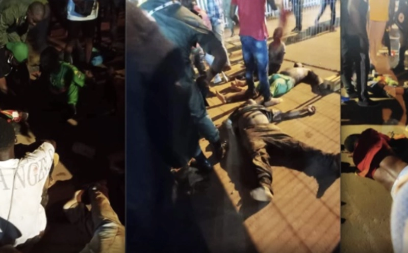 Des cadavres gisant sur le sol devant le stade Olembé à Yaoundé