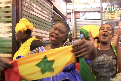 Ces Sénégalaises de Casablanca sont en liesse après la victoire des Lions de la Téranga de la première CAN de l'histoire du Sénégal.