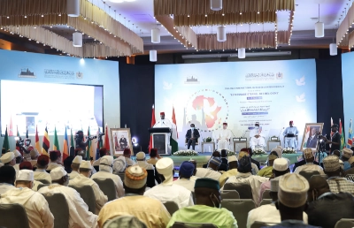 Vue de la séance de clôture du colloque international sur le dialogue interreligieux (23-25 février à Abidjan)
