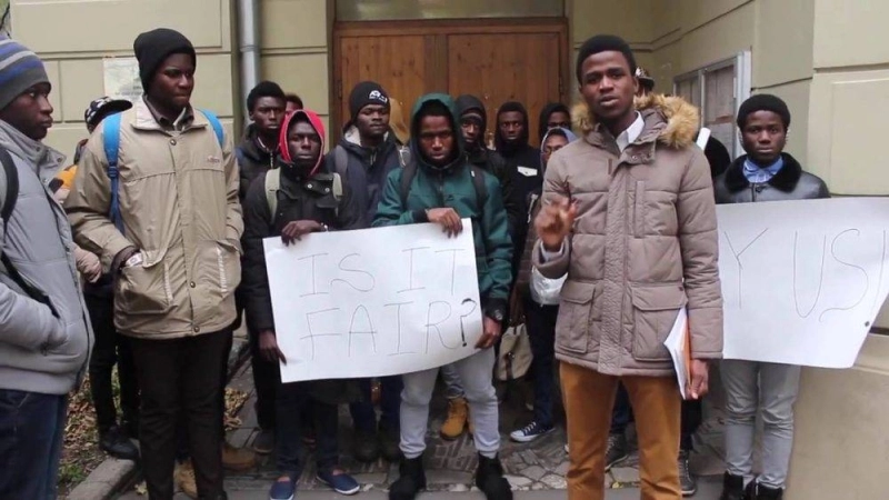Etudiants Nigérians attendant une opportunité
