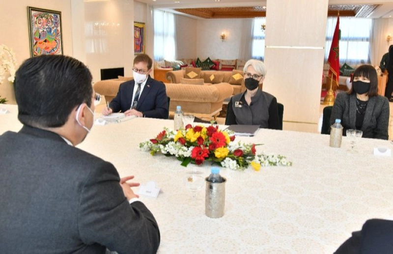La Sous-secrétaire d’État américaine, Wendy Sherman et le ministre des Affaires étrangères, de la Coopération africaine et des Marocains résidant à l’étranger, Nasser Bourita ont co-présidé la session du dialogue stratégique Maroc-États-Unis sur les questions politiques régionales.