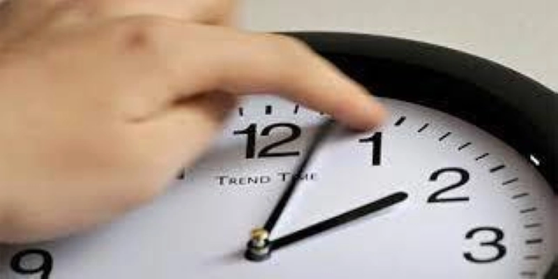 Le retour à l’heure du GMT au Maroc est prévu pour le dimanche 27 mars à 3h du matin.
