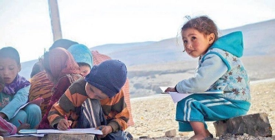 Les filles souffrent encore plus que les garçons des défaillances de la scolarisation en milieu rural