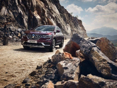 Le nouveau Koleos phase Il allie le confort d’une berline et les « prouesses routières » d’un 4×4.