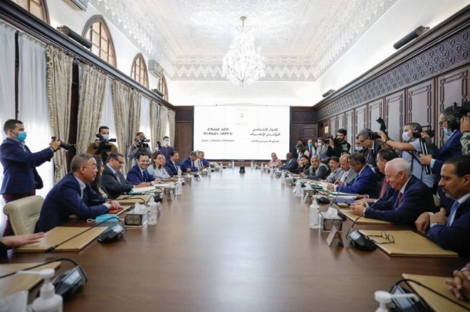Une vue de la cérémonie de signature de l'accord du 30 avril Gouvernement-Syndicats