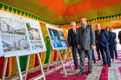 Le Roi Mohammed VI lors de la cérémonie de lancement des travaux de l'hôpital "Ibn Sina" à Rabat