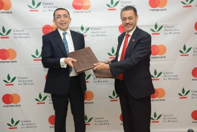 Partenariat stratégique à long terme avec Mastercard.
