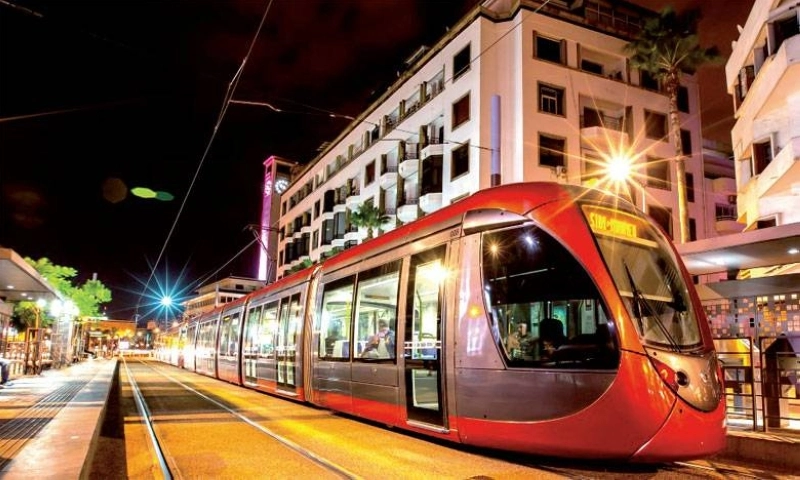 Les transports en commun sont de plus en plus encombrés depuis la hausse des prix des carburants.
