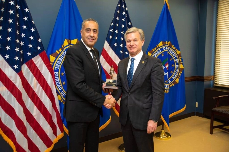 Abdellatif Hammouchi avec Christopher Wray le directeur du FBI américain