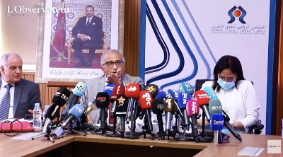 Mohamed Charef s'exprimant lors de la conférence de presse tenue au siège du CNDH à Rabat