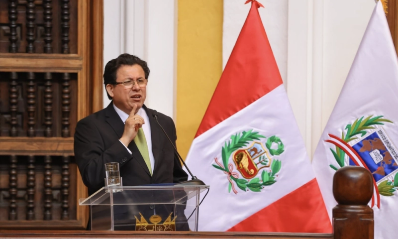 Le chef de la diplomatie péruvienne, Miguel Angel Rodriguez Mackay