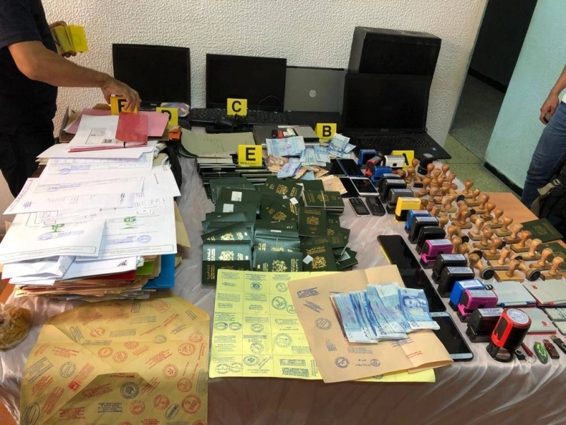 Aperçu des documents et outils saisis dans cette opération