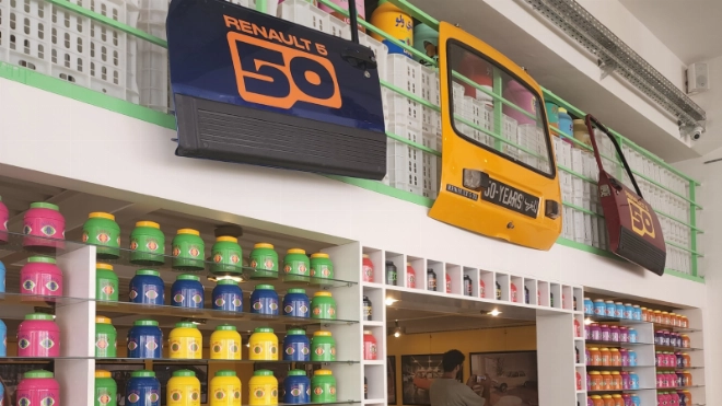 La marque Renault a choisi de fêter le 50e anniversaire de la R5 dans le cadre Pop et Arty de Jajah à Marrakech.