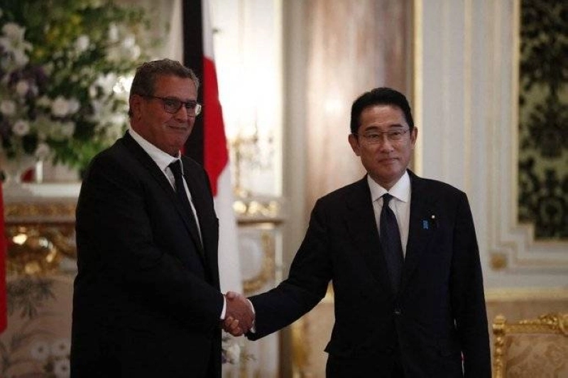 Kishida Fumio recevant Aziz Akhannouch