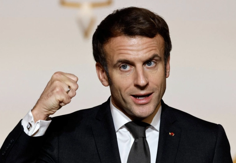 Macron. Il suffit juste de débrancher de temps en temps!