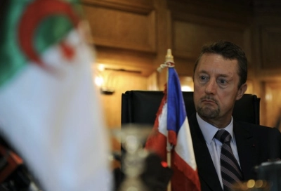 L'ex patron du renseignement extérieur français Bernard Bajolet avait aussi occupé le poste d'ambassadeur en Algérie.