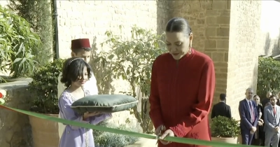 La Princesse Lalla Hasnaa coupant le ruban pour l’inauguration officielle du Musée national de la parure