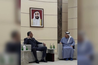 Abdellatif Hammouchi s'entretenant avec le Général Major Ahmed Nasser Al Risi