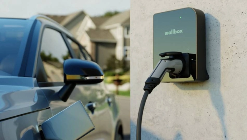 Dès 2023, une cinquantaine de bornes de recharges Wallbox seront disponibles dans des lieux publics ou semi-publics.
