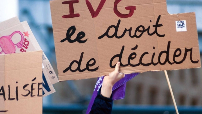 Les activistes féministes plaident pour le droit de disposer de son propre corps pour les femmes