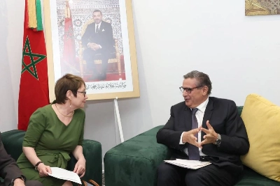 PH. Archives. Aziz Akhannouch s'entretenant avec Odile Renaud-Basso