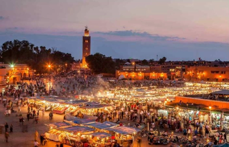 Place Jamaa El Fna à Marrakech.