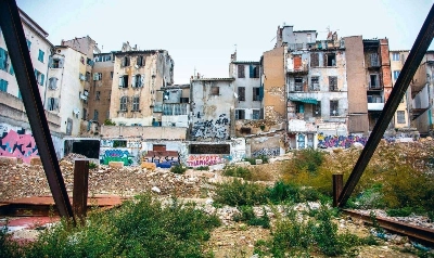 Le trafic de drogue prospère surtout dans les quartiers pauvres de Marseille.