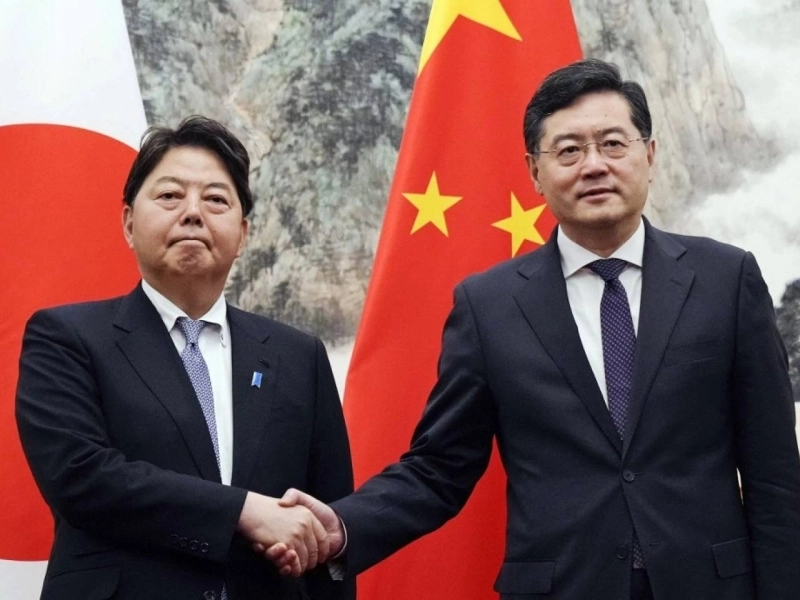 Qin Gang et Yoshimasa Hayashi, une relation assez complexe