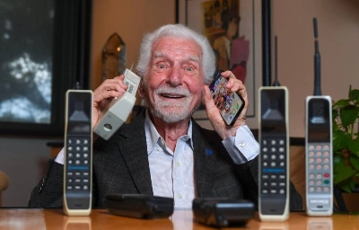 «Chaque génération sera plus intelligente. Ils apprendront à utiliser les smartphones de façon plus efficiente», prédit Martin Cooper.