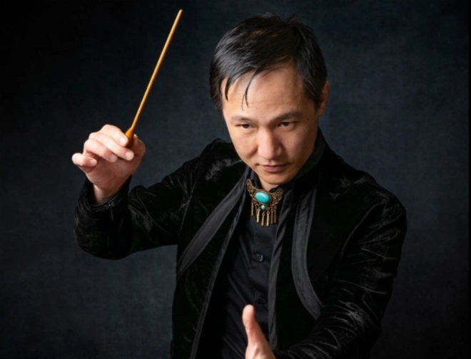 Le chef de choeur Yvan Yohan.