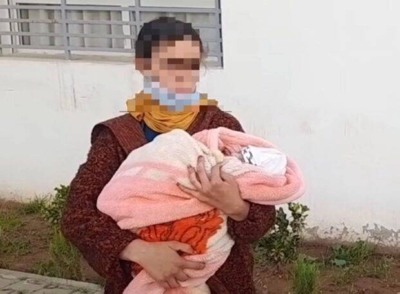 Encore enfant, Sanaa devra assumer ses responsabilités de mère !