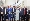 Photo de famille après la signature de l'accord
