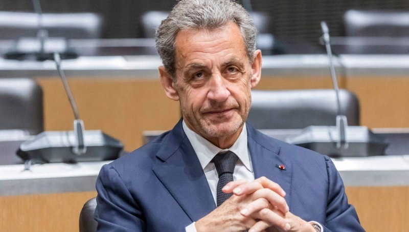 Nicolas Sarkozy. Un an de bracelet électronique