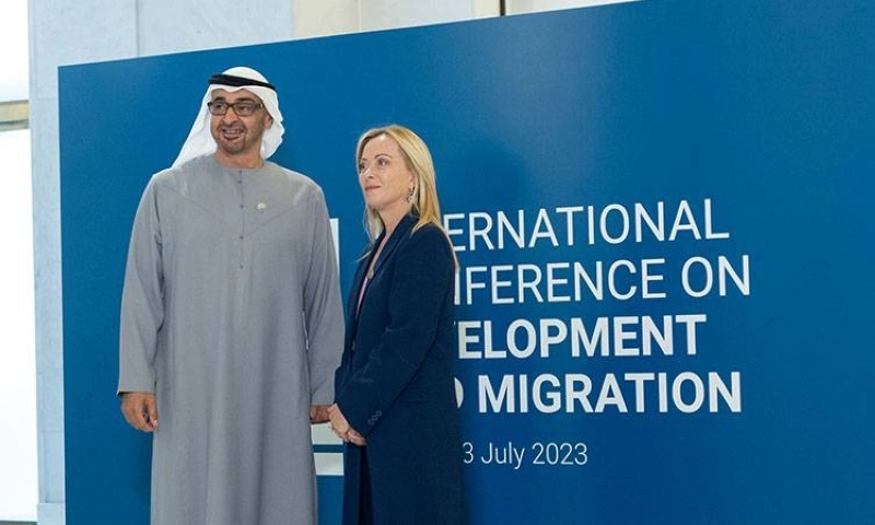 Mohamed Bin Zayed avec Giorgia Meloni lors de la conférence de Rome