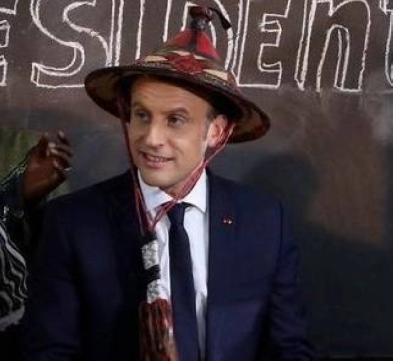 La diplomatie de carnaval n'est peut-être pas ce qu'il faut pour être aimé en Afrique.