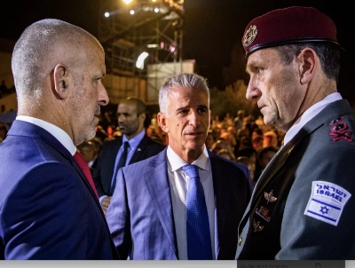 (De gauche à droite) Le chef du Shin Bet Ronen Bar, celui du Mossad David Barnea et le chef de l’armée Herzl Halevi.