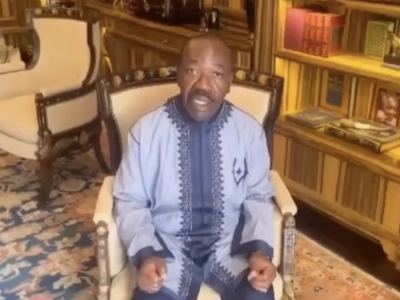 De sa résidence, Ali Bongo demande à ses amis de faire du bruit