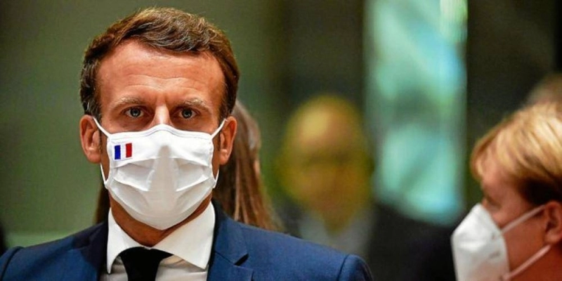 Le président français Emmanuel Macron a été vivement critiqué pour sa gestion de la crise pandémique