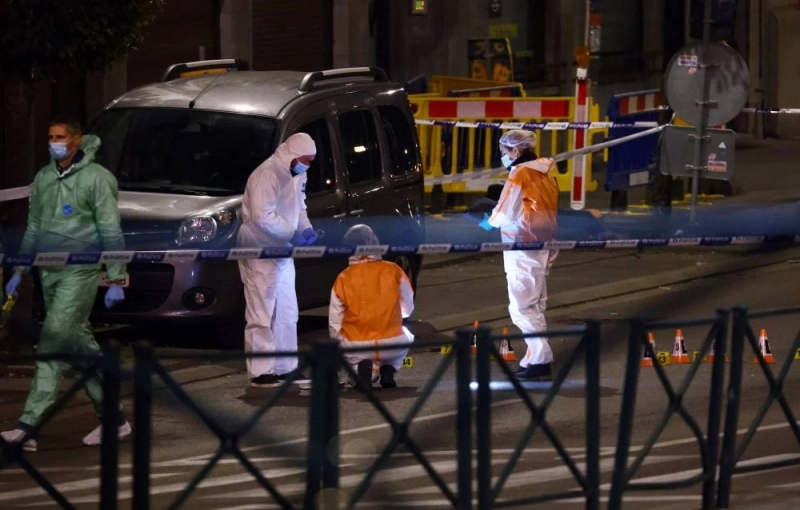 La police belge cherche des indices après l'attaque du 16 octobre 2023 qui a tué deux Suédois. (Photo AFP)