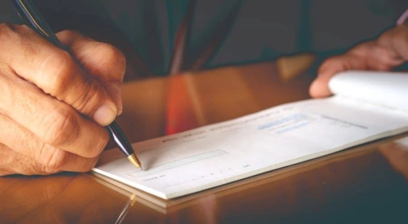 Amnistie pour les chèques sans provision. Le gouvernement répond à l'appel de la CGEM.