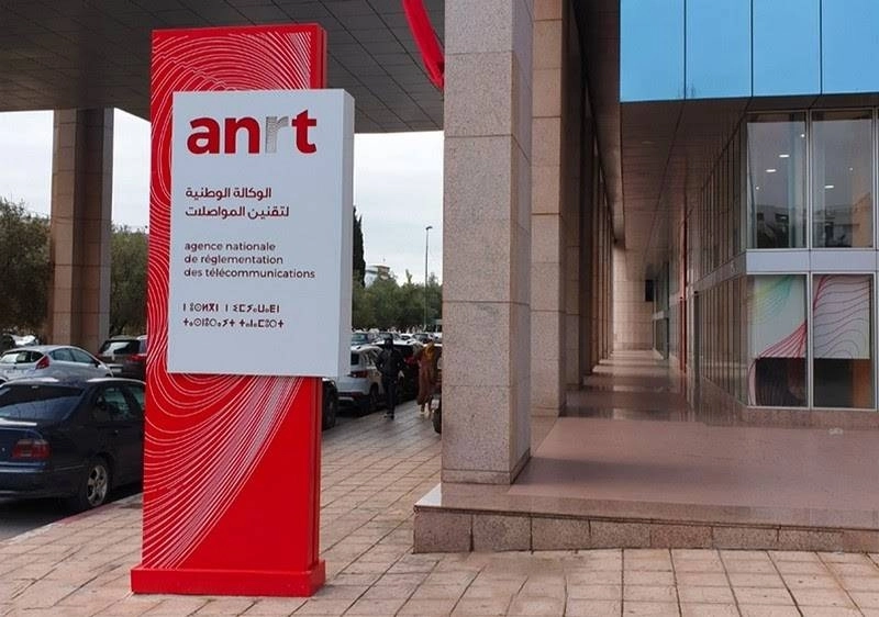L'ANRT signe un contrat relatif à la mise en place du point d’échange Internet «IXP» au Maroc.