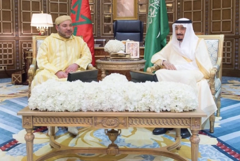 Le Roi Mohammed VI et le Roi Salmane lors d'une rencontre à Ryadh