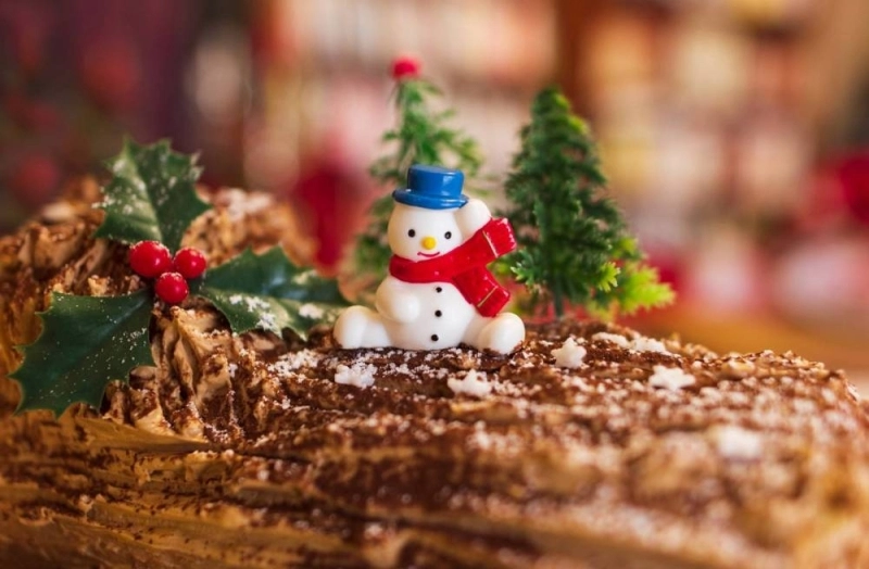 En dépit de la hausse des coûts, les pâtisseries maintiennent des prix raisonnables pour les fêtes de fin d'année.