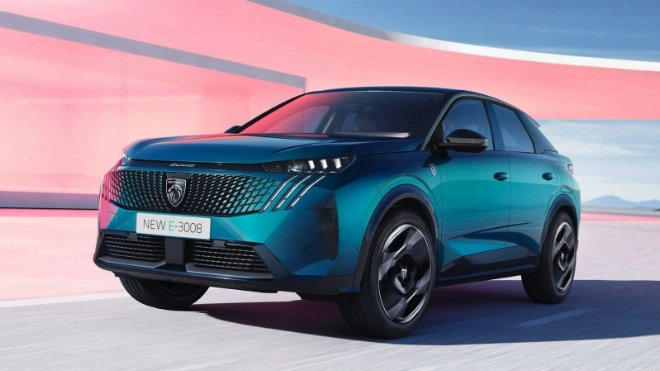 La garantie du constructeur passe de 2 à 8 ans sur le nouveau Peugeot e-3008.