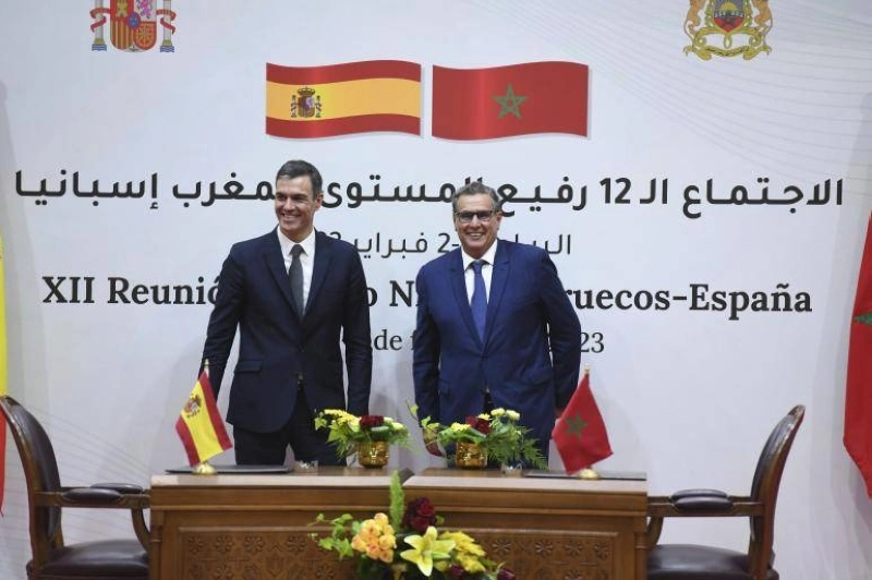 Akhannouch Sanchez lors du Forum de Rabat