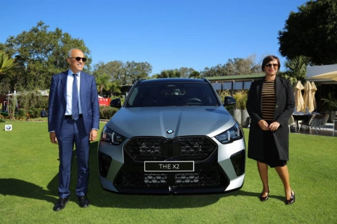 Aziz Rochdi, directeur commercial de BMW et Majdouline Majdouline Chafai El Alaoui, directrice de la marque BMW.