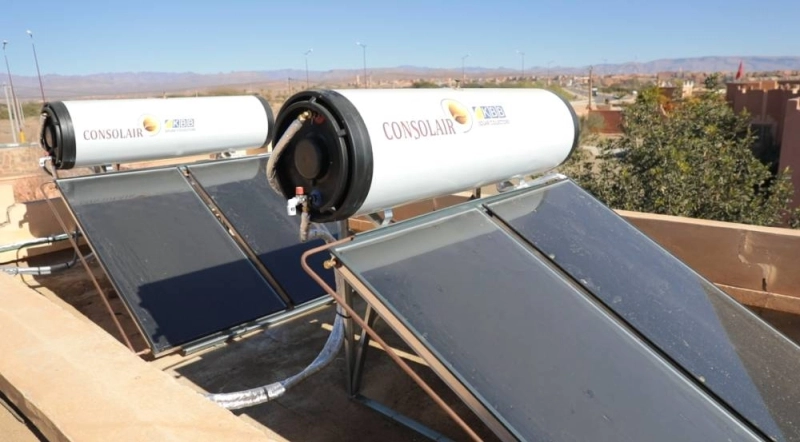 La fondation Banque Populaire équipe six établissements de la province de Zagora de chauffe-eaux solaires.
