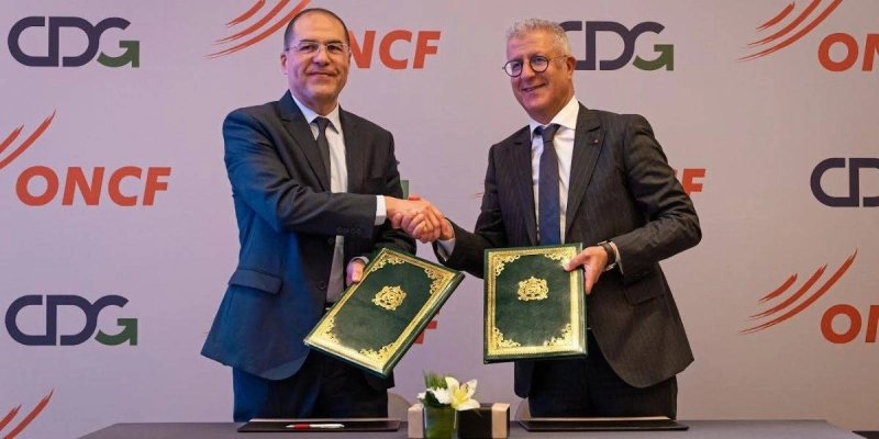 Khalid SAFIR, Directeur Général de la CDG, et Mohamed Rabie Khlie, Directeur Général de l'ONCF scellent un partenariat stratégique.