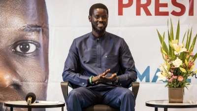 Bassirou Diomaye Faye. La première fois qu'un candidat de l'opposition l'emporte dès le premier tour.