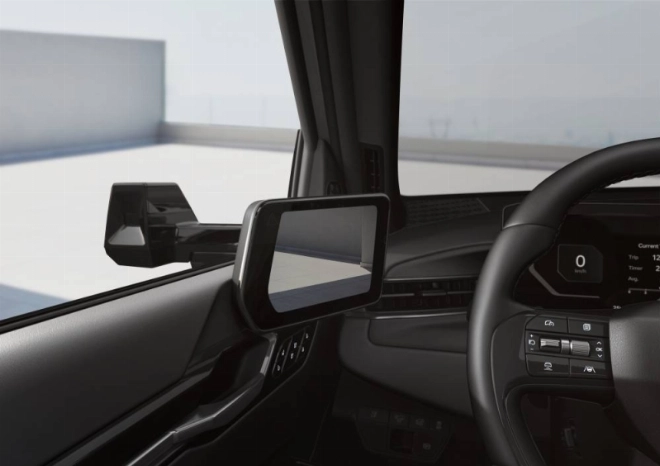 L'EV9 embarque des rétroviseurs caméra avec vision à l’intérieur sur écrans, un rétroviseur intérieur avec affichage digital.